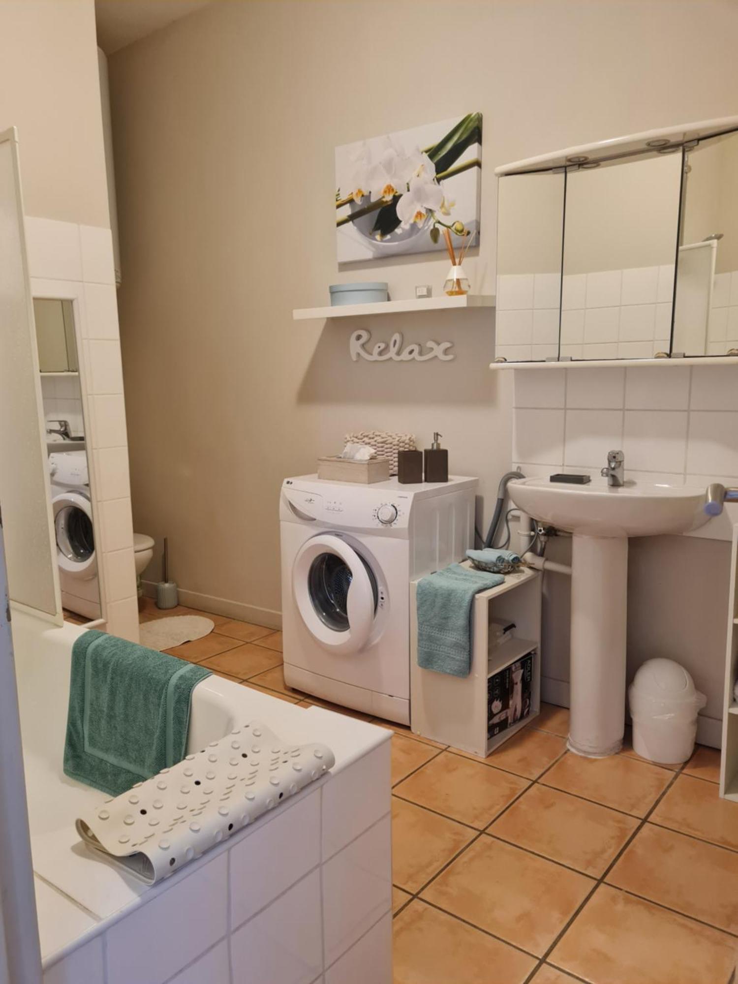 Le Prieure - Studios Jusqu'A 4 Personnes Villeneuve-les-Beziers ภายนอก รูปภาพ