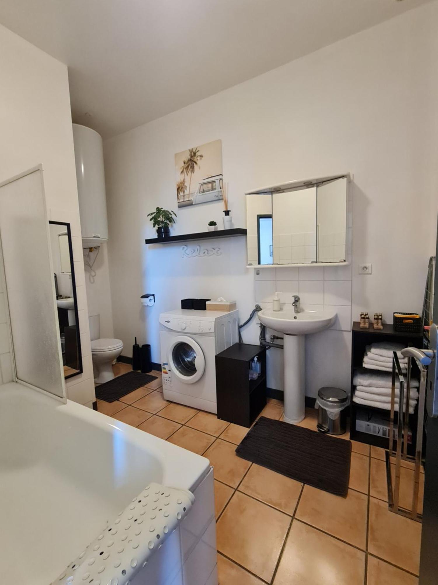 Le Prieure - Studios Jusqu'A 4 Personnes Villeneuve-les-Beziers ภายนอก รูปภาพ